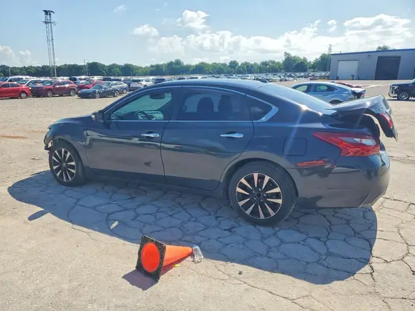1N4AL3AP5JC122271 2018 NISSAN ALTIMA - Image 2