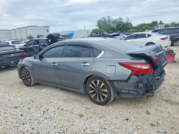 1N4AL3AP5JC123159 2018 NISSAN ALTIMA - Image 2