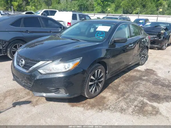 1N4AL3AP5JC123825 2018 NISSAN ALTIMA - Image 2