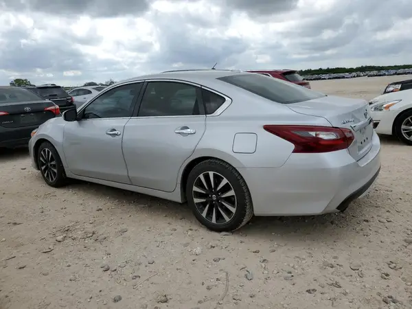 1N4AL3AP5JC125123 2018 NISSAN ALTIMA - Image 2