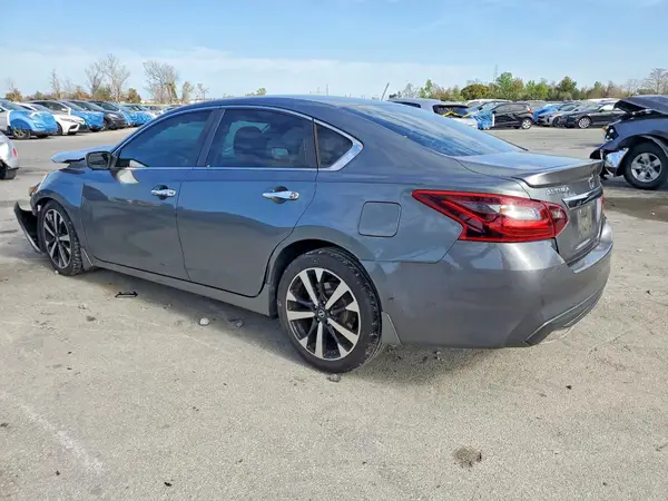 1N4AL3AP5JC125154 2018 NISSAN ALTIMA - Image 2