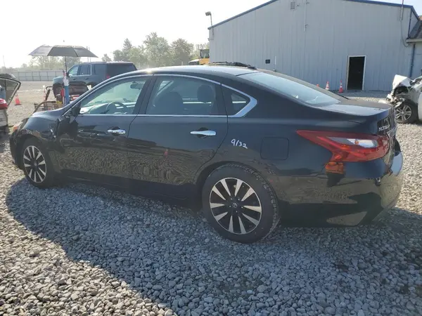 1N4AL3AP5JC125610 2018 NISSAN ALTIMA - Image 2