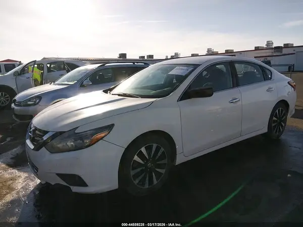 1N4AL3AP5JC126515 2018 NISSAN ALTIMA - Image 2