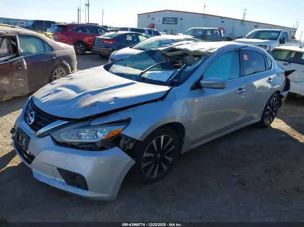 1N4AL3AP5JC129043 2018 NISSAN ALTIMA - Image 2