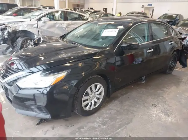 1N4AL3AP5JC131259 2018 NISSAN ALTIMA - Image 2