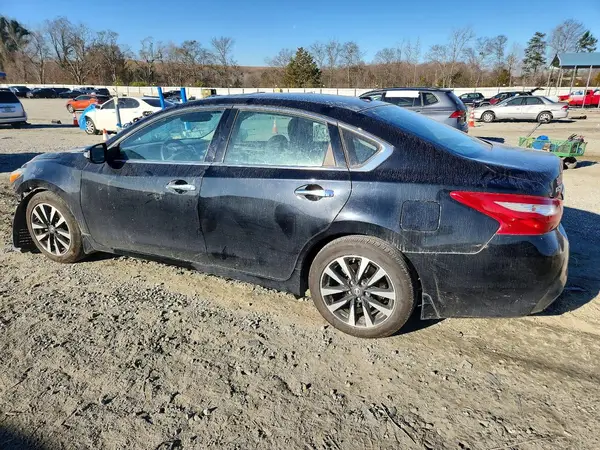 1N4AL3AP5JC133478 2018 NISSAN ALTIMA - Image 2