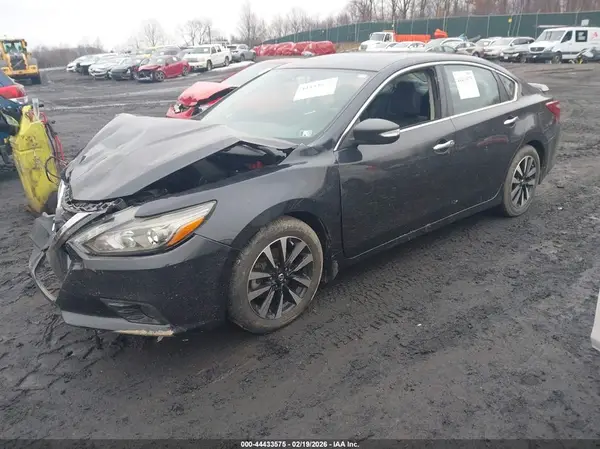 1N4AL3AP5JC134274 2018 NISSAN ALTIMA - Image 2