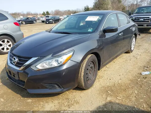 1N4AL3AP5JC135215 2018 NISSAN ALTIMA - Image 2