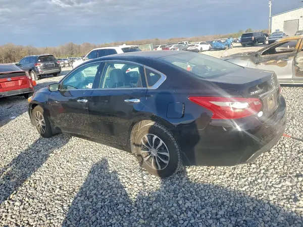 1N4AL3AP5JC135439 2018 NISSAN ALTIMA - Image 2
