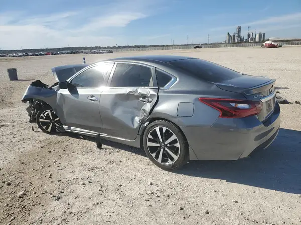 1N4AL3AP5JC136011 2018 NISSAN ALTIMA - Image 2
