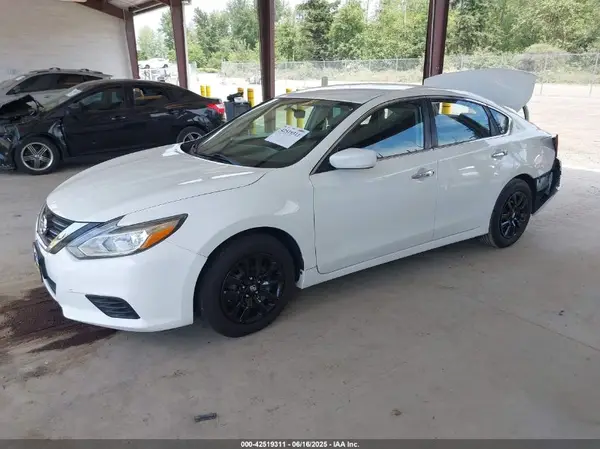 1N4AL3AP5JC136381 2018 NISSAN ALTIMA - Image 2