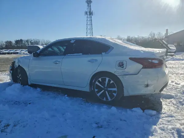 1N4AL3AP5JC138115 2018 NISSAN ALTIMA - Image 2
