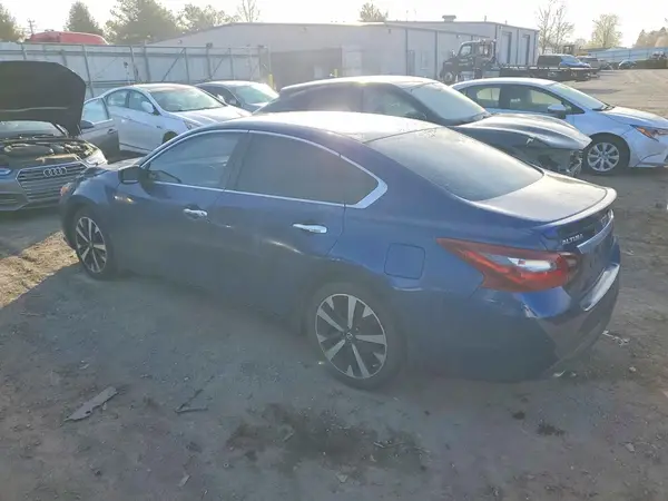 1N4AL3AP5JC138695 2018 NISSAN ALTIMA - Image 2