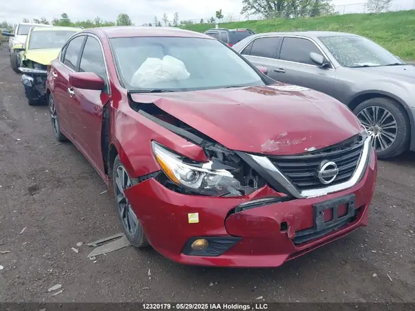 1N4AL3AP5JC141760 2018 NISSAN ALTIMA - Image 1