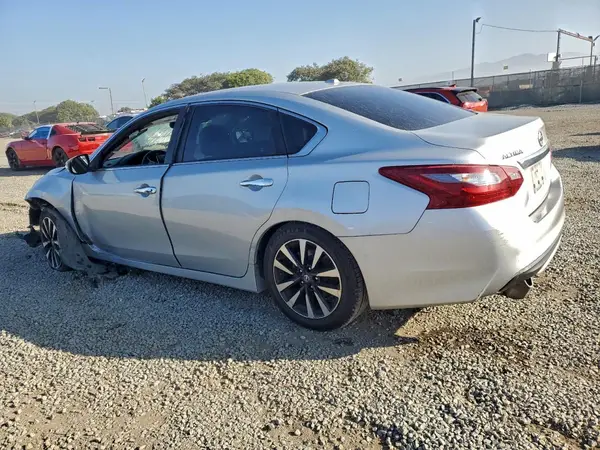 1N4AL3AP5JC142598 2018 NISSAN ALTIMA - Image 2