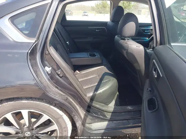 1N4AL3AP5JC143332 2018 NISSAN ALTIMA - Image 8