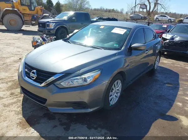 1N4AL3AP5JC143900 2018 NISSAN ALTIMA - Image 2