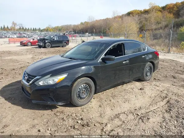 1N4AL3AP5JC145534 2018 NISSAN ALTIMA - Image 2