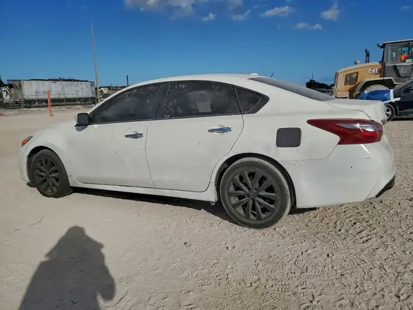 1N4AL3AP5JC151916 2018 NISSAN ALTIMA - Image 2