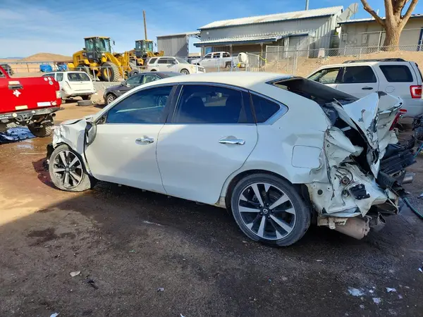 1N4AL3AP5JC151947 2018 NISSAN ALTIMA - Image 2