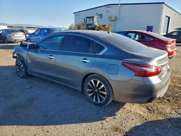 1N4AL3AP5JC158185 2018 NISSAN ALTIMA - Image 2