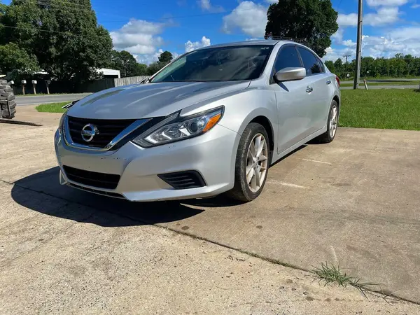 1N4AL3AP5JC159238 2018 NISSAN ALTIMA - Image 2