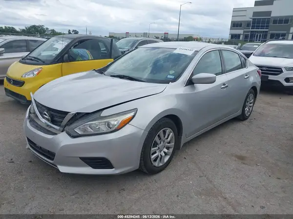 1N4AL3AP5JC161104 2018 NISSAN ALTIMA - Image 2