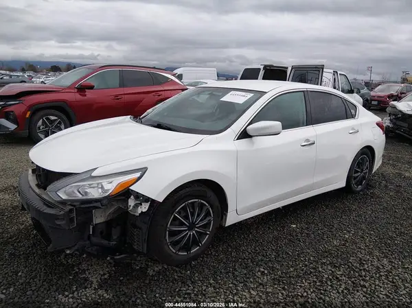 1N4AL3AP5JC161703 2018 NISSAN ALTIMA - Image 2