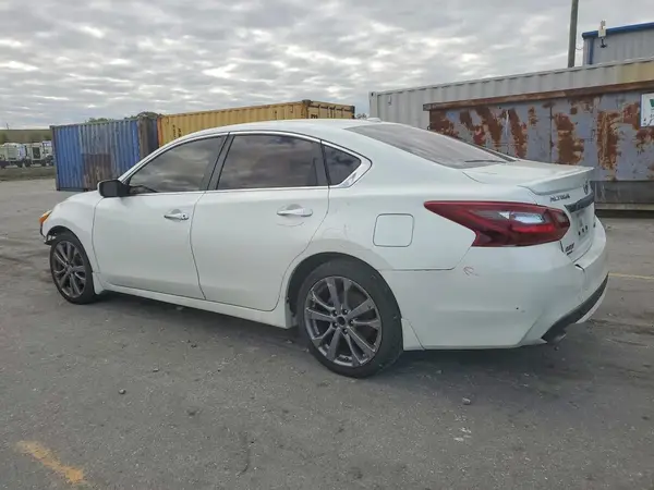 1N4AL3AP5JC161720 2018 NISSAN ALTIMA - Image 2