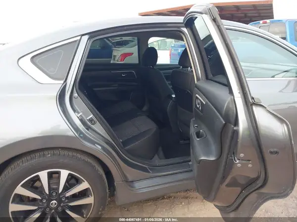 1N4AL3AP5JC164357 2018 NISSAN ALTIMA - Image 8