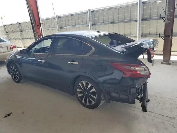 1N4AL3AP5JC164889 2018 NISSAN ALTIMA - Image 2