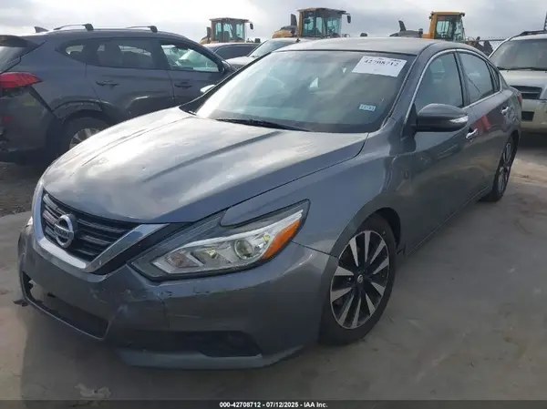 1N4AL3AP5JC165962 2018 NISSAN ALTIMA - Image 2