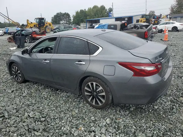 1N4AL3AP5JC166321 2018 NISSAN ALTIMA - Image 2