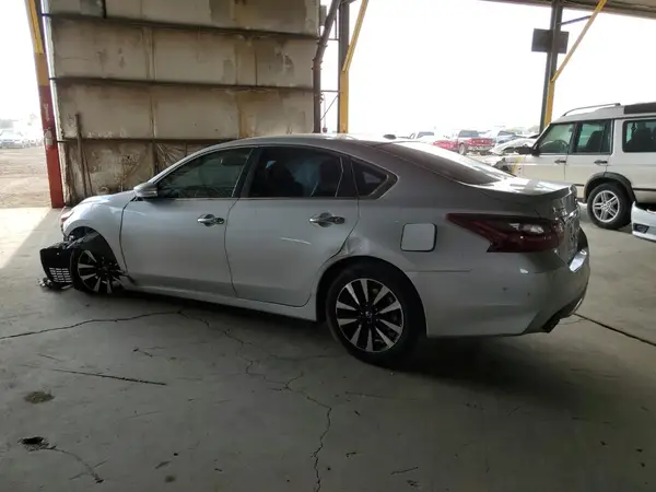 1N4AL3AP5JC170188 2018 NISSAN ALTIMA - Image 2