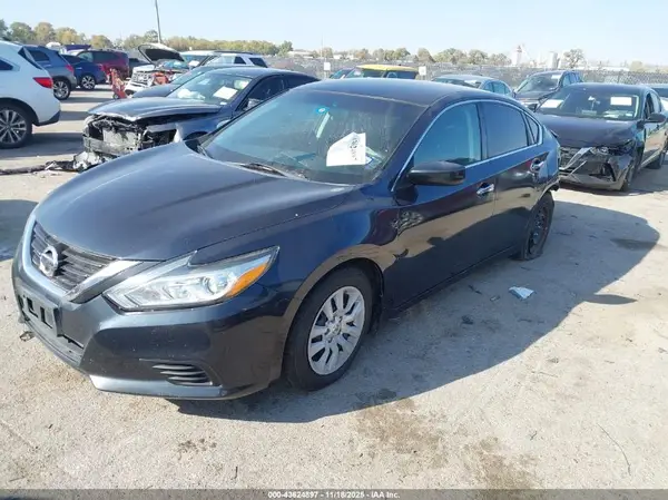 1N4AL3AP5JC173849 2018 NISSAN ALTIMA - Image 2