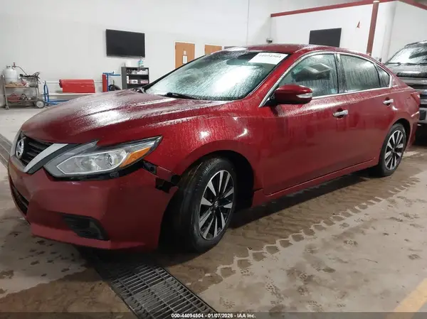 1N4AL3AP5JC174127 2018 NISSAN ALTIMA - Image 2
