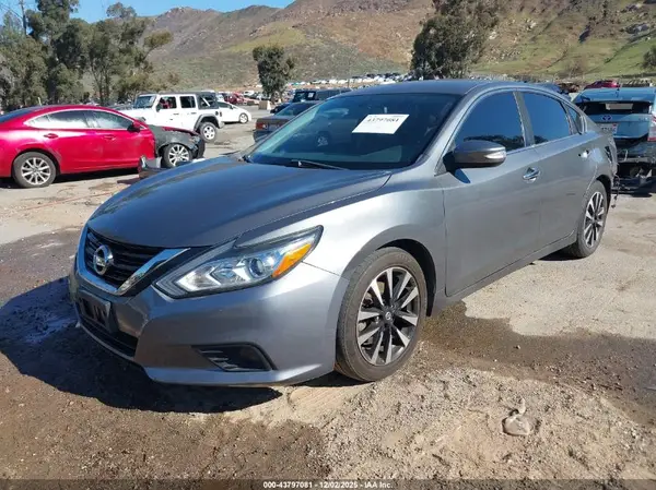 1N4AL3AP5JC176380 2018 NISSAN ALTIMA - Image 2