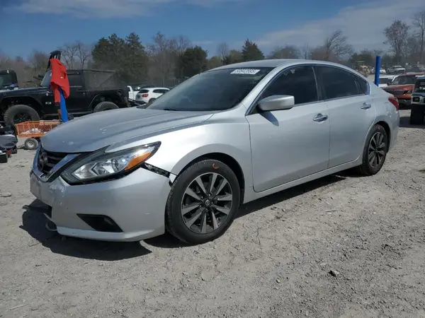 1N4AL3AP5JC177285 2018 NISSAN ALTIMA - Image 1