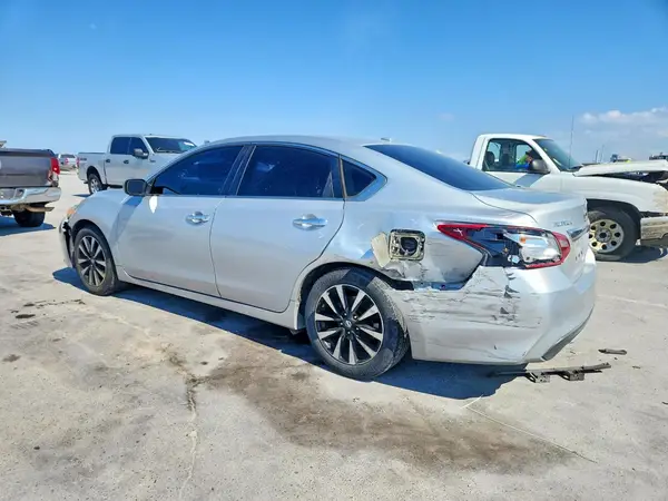 1N4AL3AP5JC177495 2018 NISSAN ALTIMA - Image 2