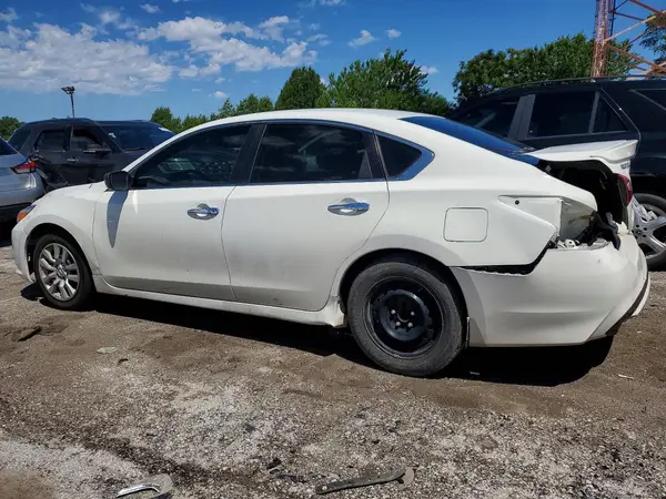 1N4AL3AP5JC177593 2018 NISSAN ALTIMA - Image 2