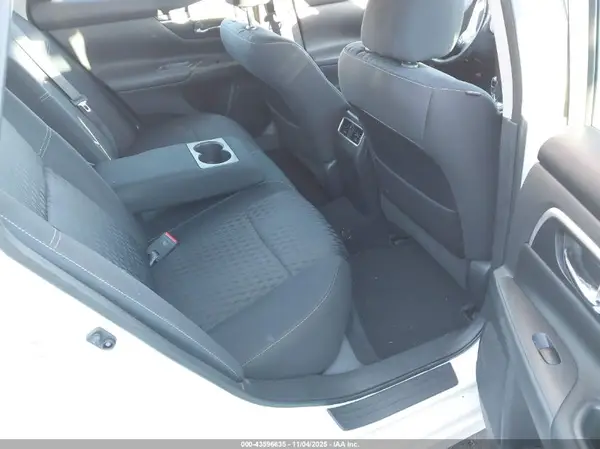 1N4AL3AP5JC179120 2018 NISSAN ALTIMA - Image 8