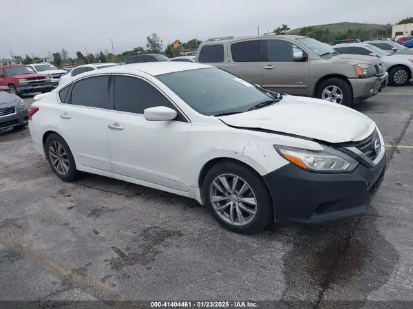 1N4AL3AP5JC179473 2018 NISSAN ALTIMA - Image 1