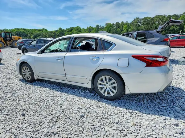 1N4AL3AP5JC180767 2018 NISSAN ALTIMA - Image 2