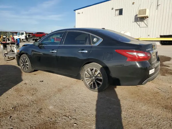 1N4AL3AP5JC182132 2018 NISSAN ALTIMA - Image 2