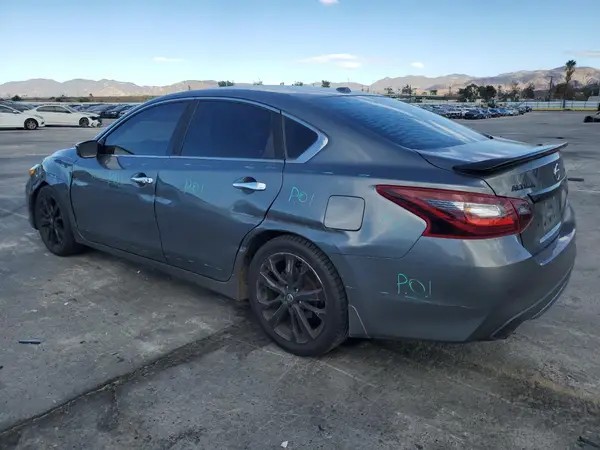 1N4AL3AP5JC183927 2018 NISSAN ALTIMA - Image 2