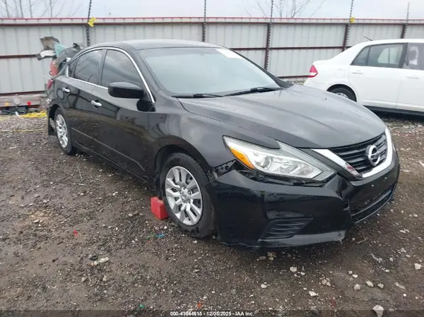 1N4AL3AP5JC186018 2018 NISSAN ALTIMA - Image 1