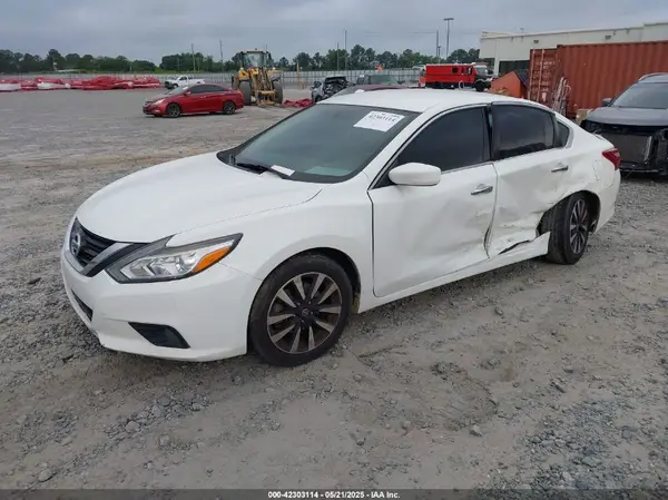 1N4AL3AP5JC186746 2018 NISSAN ALTIMA - Image 2