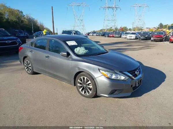 1N4AL3AP5JC187055 2018 NISSAN ALTIMA - Image 1