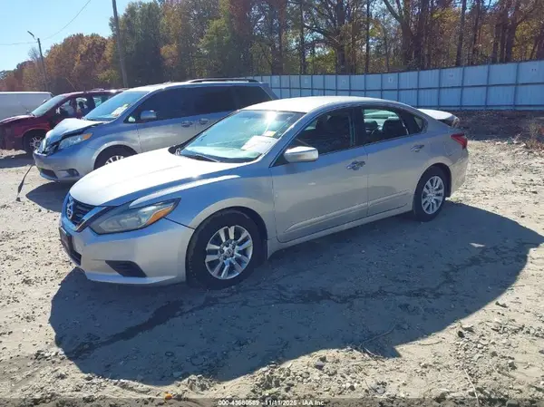 1N4AL3AP5JC188562 2018 NISSAN ALTIMA - Image 2