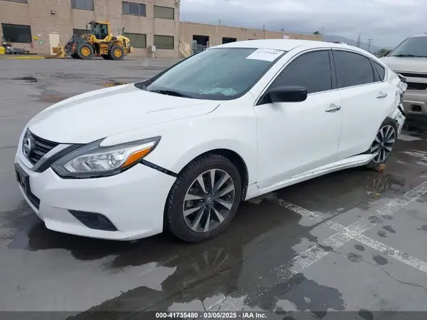 1N4AL3AP5JC190425 2018 NISSAN ALTIMA - Image 2
